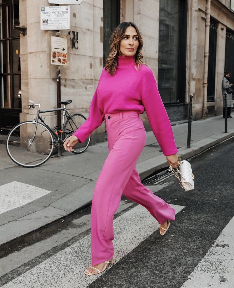 7 Chic Outfits With Pink