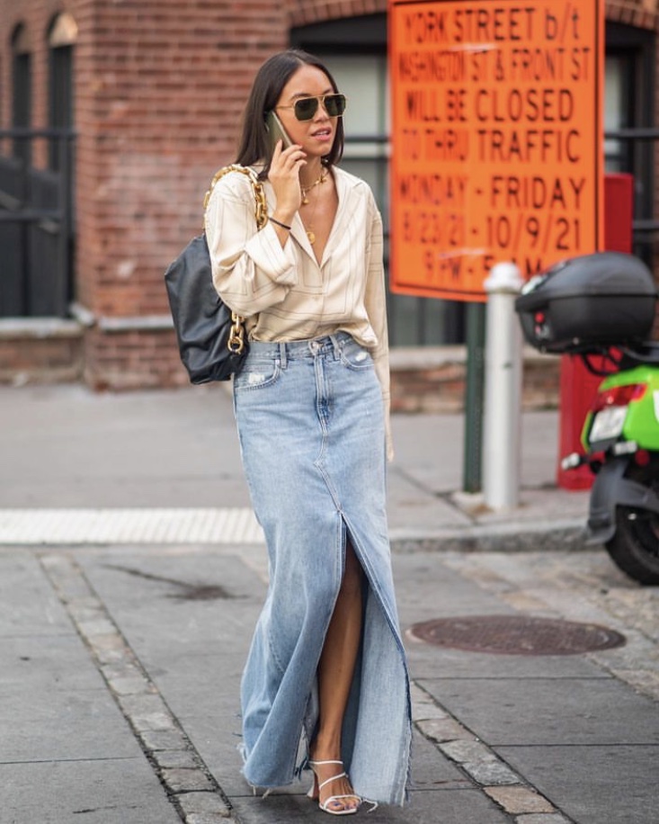 7 Ways To Style Denim Maxi Skirts | Le Chic Street