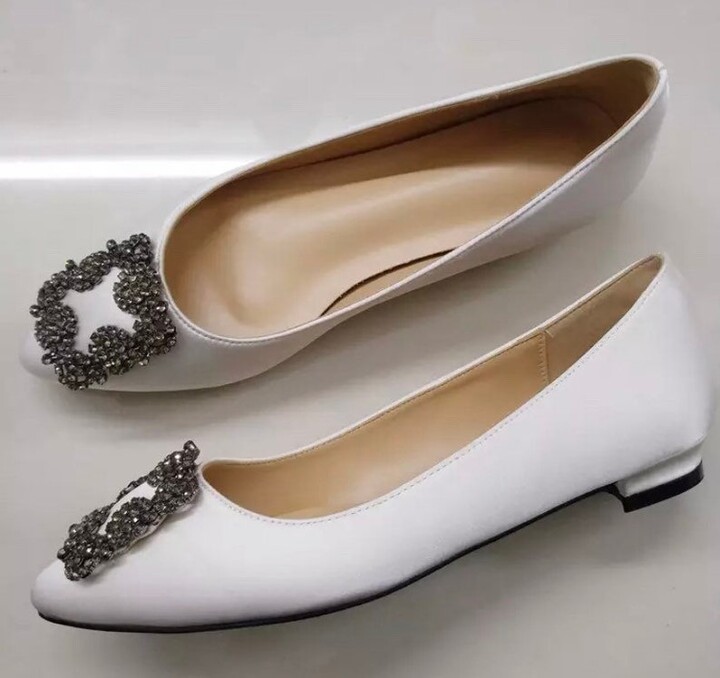 11+ Manolo Blahnik Dupes That Look Like The Original